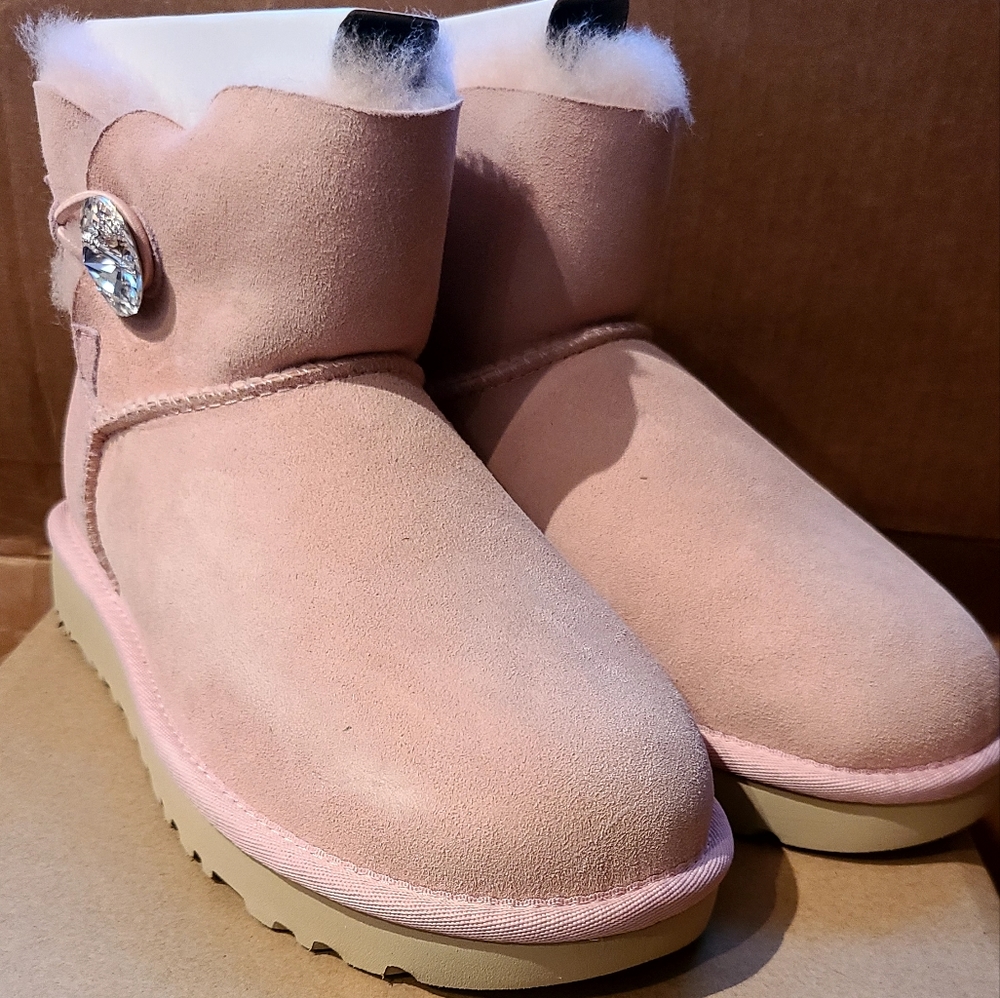 Mini Bailey Button Ugg Bling - image 4